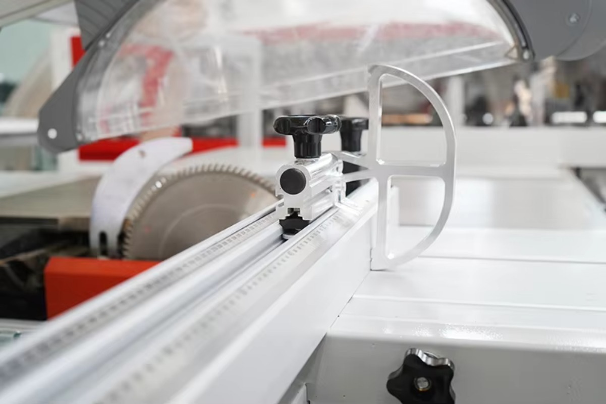 【specialized】SIGN Sliding Tabl - Woodworking Machine review and price